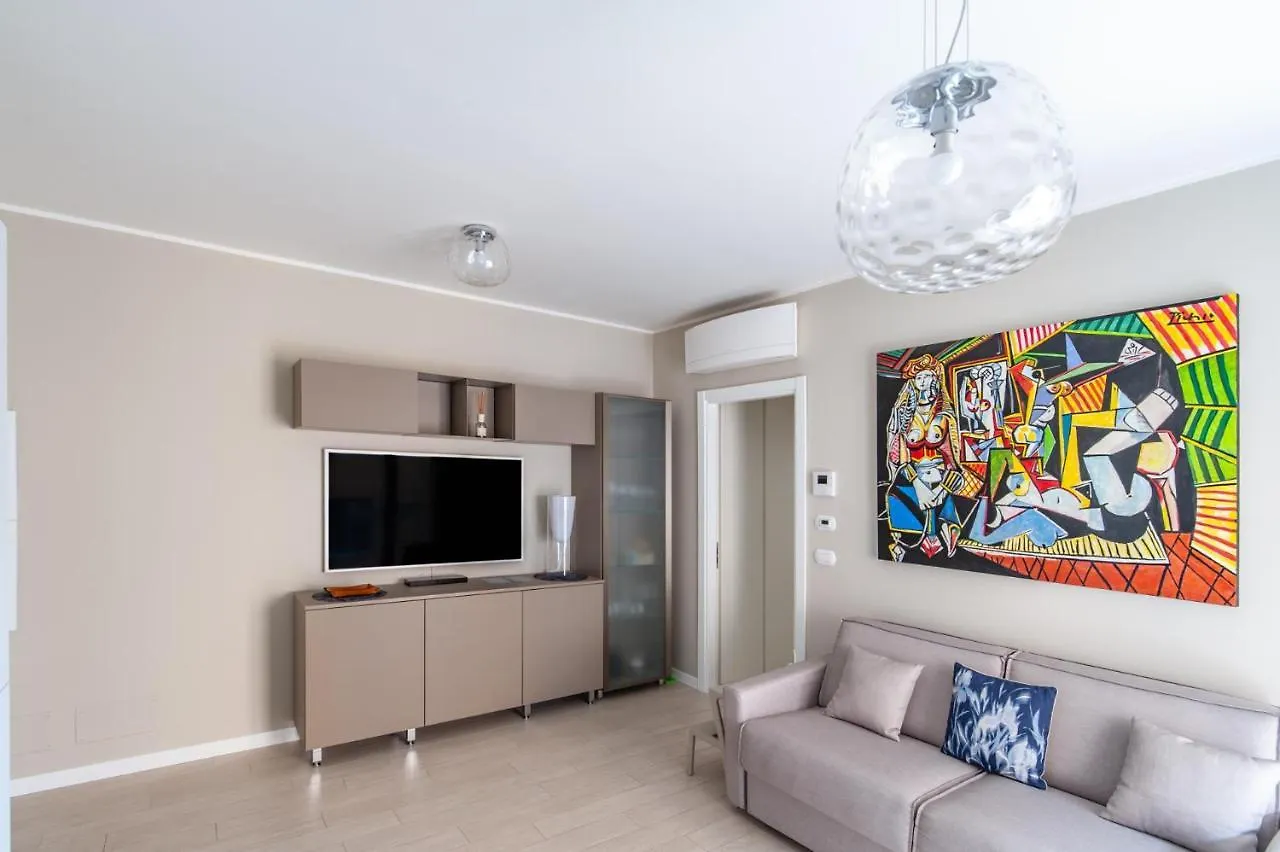 Apartment Easylife - Moderno Apt Con Terrazzo In Paolo Sarpi Milan