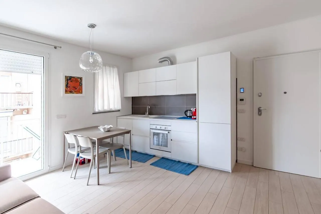 Easylife - Moderno Apt Con Terrazzo In Paolo Sarpi Milan Apartment
