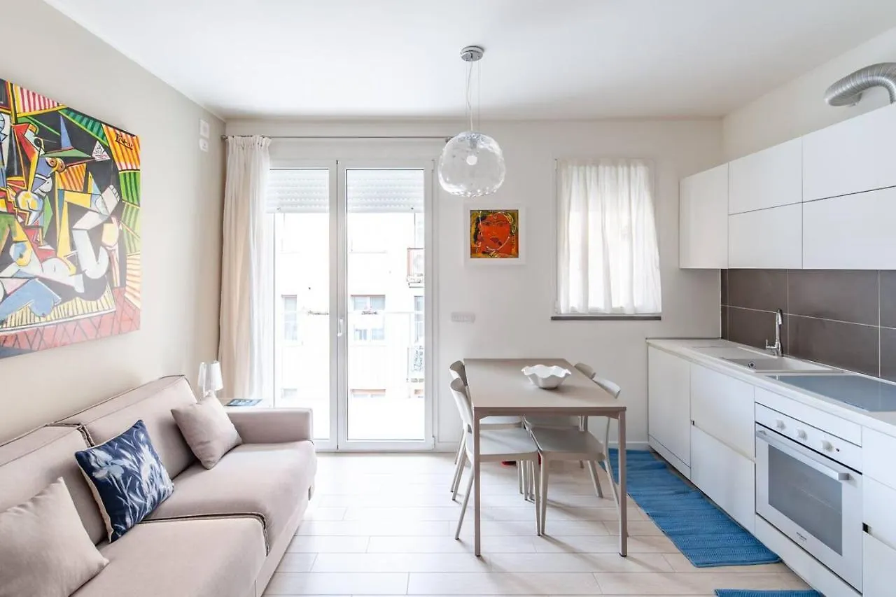Easylife - Moderno Apt Con Terrazzo In Paolo Sarpi Milan Italy